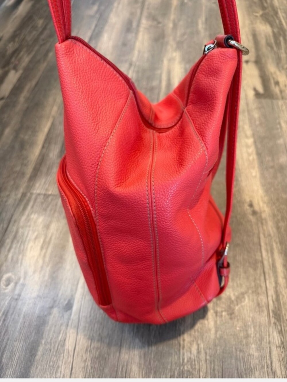 Tiganello Red Women's Leather Backpack Purse - Picture 2 of 9